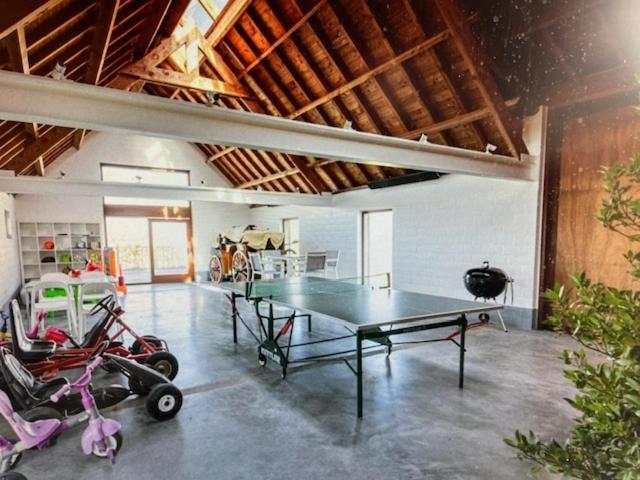 Schravenhoek Met Indoorzwembad En Sauna フールネ エクステリア 写真