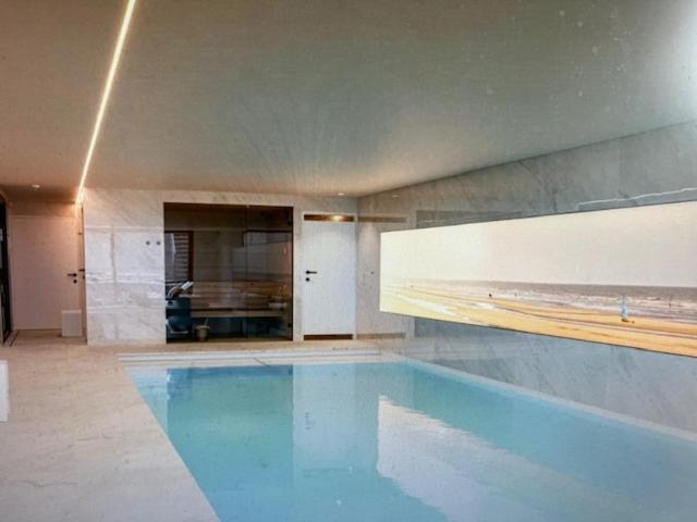Schravenhoek Met Indoorzwembad En Sauna フールネ エクステリア 写真