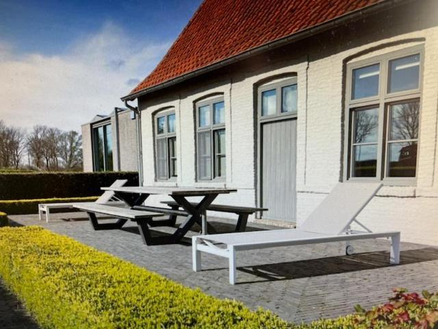 Schravenhoek Met Indoorzwembad En Sauna フールネ エクステリア 写真